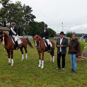 LK 4+5: Platz: Anna Dobler, RFV Hauerz Platz: Maike Rainer, RK Schmalegg Platz: Franziska Gelle, RFV Staibshof LK 4+5: Platz: Anna Dobler, RFV Hauerz Platz: Maike Rainer, RK Schmalegg Platz: Franziska Gelle, RFV Staibshof