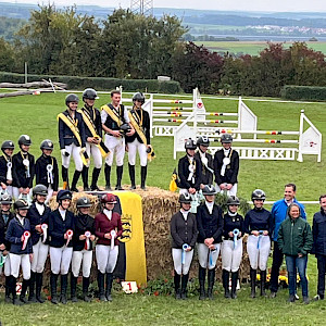 🏆 Baden-Württembergische Mannschaftsmeisterschaften Vielseitigkeit 2025  - PSK Oberschwaben Mixteam holt Gold 🏆